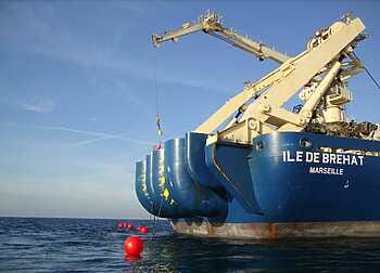 Navires câbliers et Internet 7 navires câbliers bâtisseurs de l'Internet sous-marin