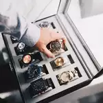 Les montres et bracelets connectés avec eSIM 10 Optez pour une montre ou un bracelet connecté avec eSIM. Restez joignable, suivez votre santé et connectez-vous partout sans smartphone.