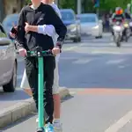eSIM et ados : la surveillance détruit elle la confiance ? 9 Géolocalisation des ados par eSIM : comment protéger votre enfant sans détruire le dialogue et sa liberté ?
